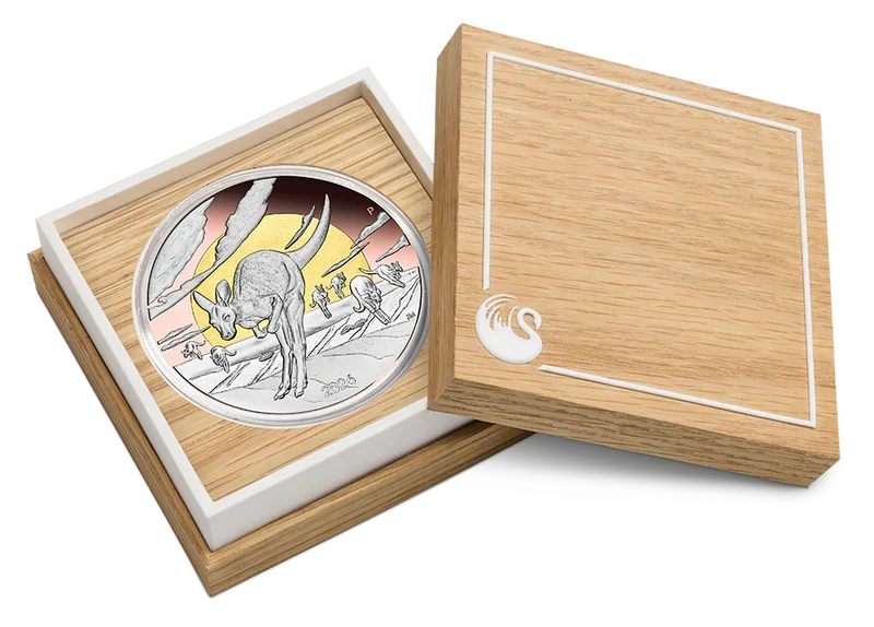 Wonders of Australia Kangaroo 2026 5oz Silver Proof Double Gilded Coin – footycoinandgifts.com.au