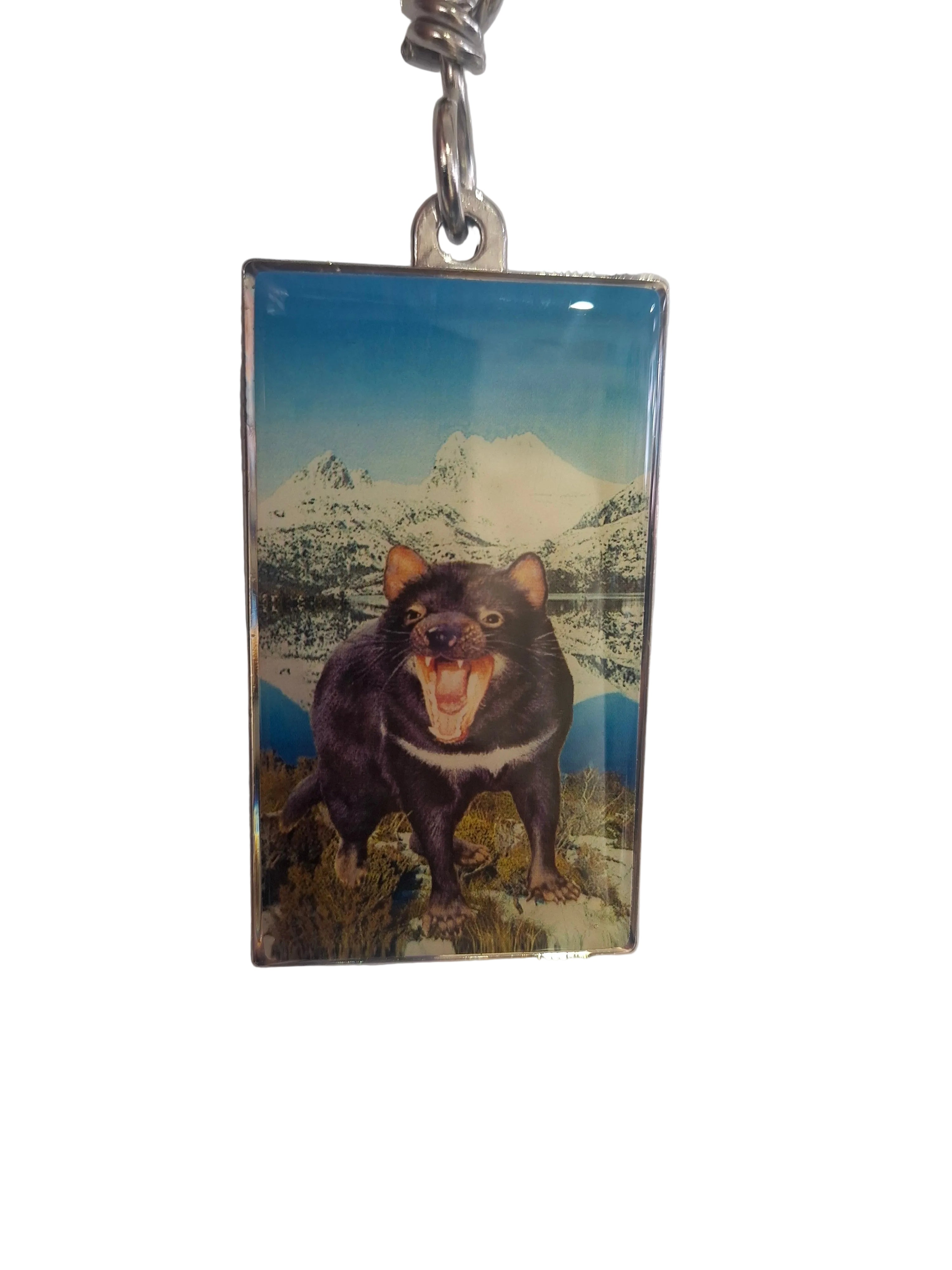 TASMANIAN METAL KEYRING WITH SNOW DEVIL CRADLE MOUNTAIN
