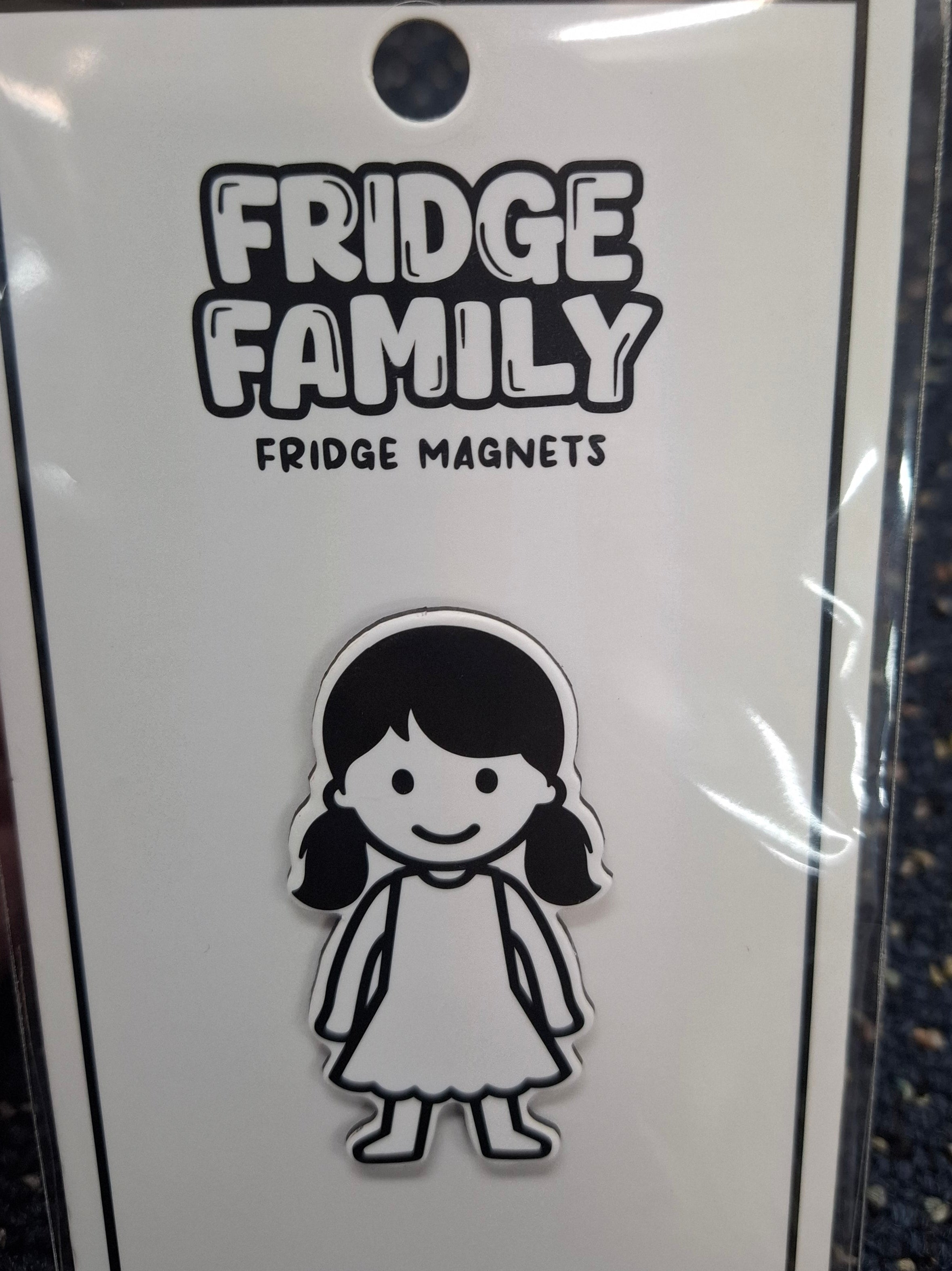 FRIDGE FAMILY GIRL