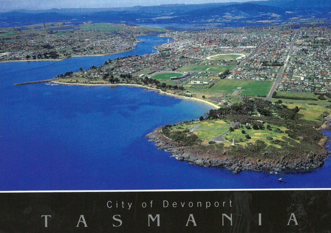 TASMANIA POSTCARD - CITY OF DEVONPORT